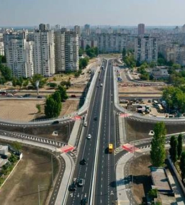 В Киеве открыли для движения две крупные развязки