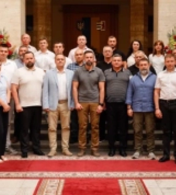 У Закарпатській ОВА напередодні професійного свята відзначили найкращих підприємців. ФОТО