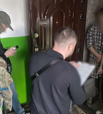 Мешканець Дніпра передавав ворогу дислокації ЗСУ та розміщення блокпостів