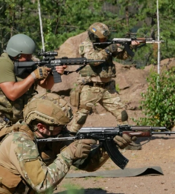 На фронті ворог продовжує атакувати на 11 напрямках: від початку доби відбулося 109 боєзіткнень