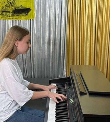 У Дніпрі триває набір до мистецьких шкіл, проходять співбесіди. Як записатися?