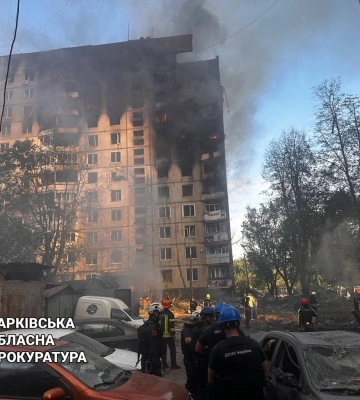 Россияне сбросили КАБ на Харьков и убили девочку на детской площадке. Всего известно о четырех погибших и 28 пострадавших