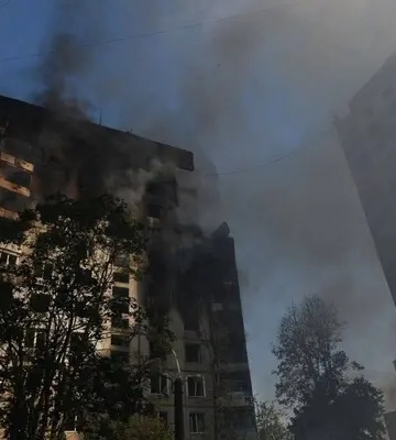 Із-під завалів у Харкові дістали тіло жінки: кількість загиблих зросла