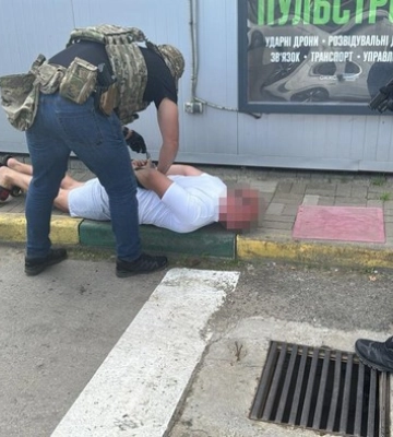 Посадовці Держпродспоживслужби організували масштабну схему поборів з підприємців-імпортерів квітів