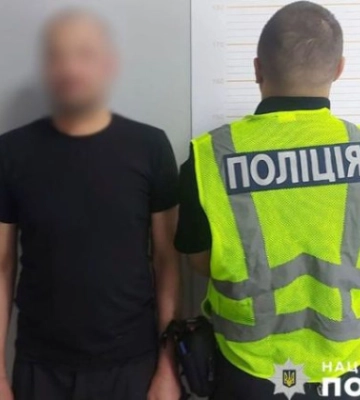 У Києві судитимуть чоловіка, який біля дитячого майданчику ледь не вбив перехожого