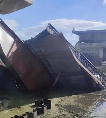 Вибухи у Києві та пожежа на мосту в Курську: головне за ніч