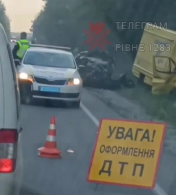 Зім`яло два авто - ранкова ДТП на Рівненщині