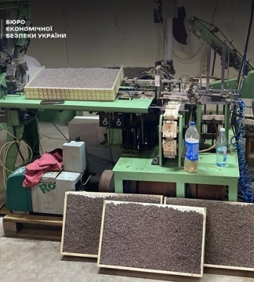 Викрито масштабне підпільне виробництво цигарок із підробленими акцизками