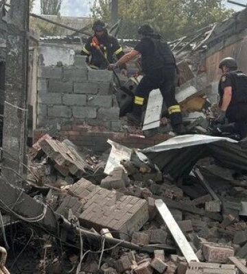 Доба на Донеччині: ворог обстріляв 8 населених пунктів, 1 людина загинула. ФОТОрепортаж