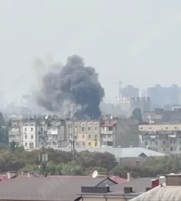 В Соломенском районе Киева масштабный пожар: пылает дом