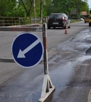 Сумські шляховики ліквідовують розриття на вулицях