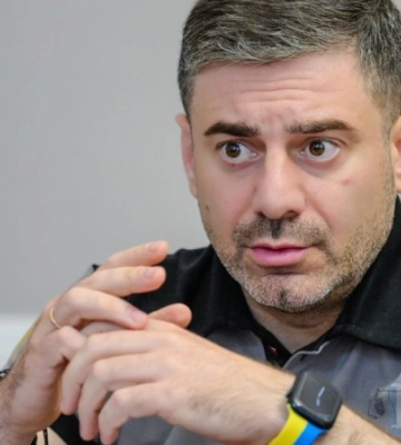 На Полтавщині троє юнаків вчинили сексуальне насильство над підлітком. Батьки кривдників обійшлися штрафом 850 грн