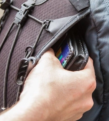 Злодій зі стажем обікрав чоловіка на  ₴185 тисяч під час застілля