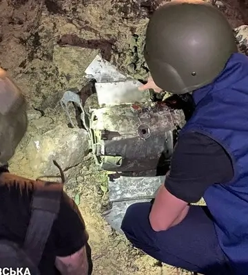 Четверо людей постраждали під час нічного ракетного удару по Харкову