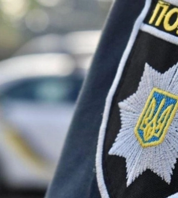 На Полтавщині троє осіб вчинили сексуальні дії стосовно малолітнього хлопчика: поліцію підозрюють у покриванні злочинців