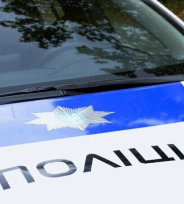 На Полтавщині троє осіб вчинили сексуальні дії стосовно малолітнього хлопчика: поліцію підозрюють у покриванні злочинців