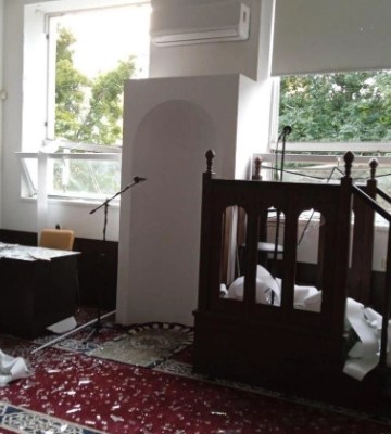 У Києві внаслідок ракетного удару зазнала пошкоджень будівля Ісламського культурного центру, фото