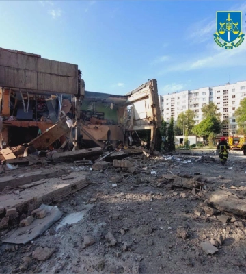 На Сумщині ворог завдав ракетного удару по колонні зерновозів, є загиблий