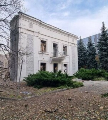 Внаслідок атаки РФ на Київ постраждали 2 людини