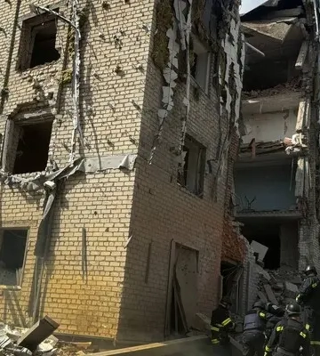 У Покровську та навколо міста будують укріплення