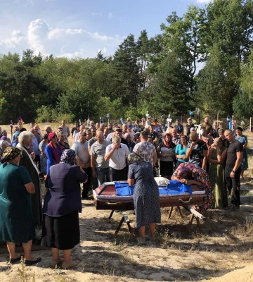 У Дубечненській громаді попрощалися з Героєм Миколою Лютяницею