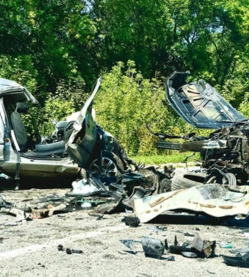 У автотрощі на Прикарпатті загинуло троє людей. ФОТО