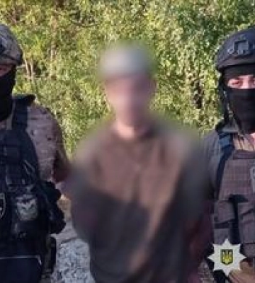 На Полтавщині затримали чоловіка, який хотів вбити жінку та її дитину