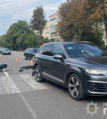 На Буковині мотоцикл зіткнувся з авто