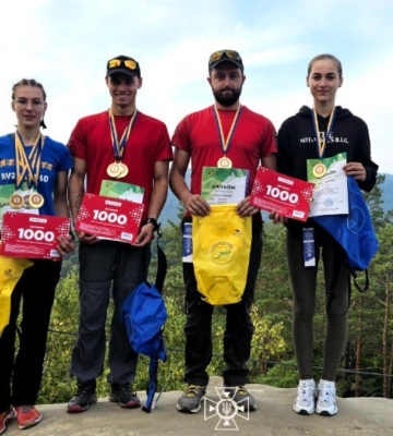 Прикарпатські рятувальники виграли чемпіонат України зі спортивного гірського туризму