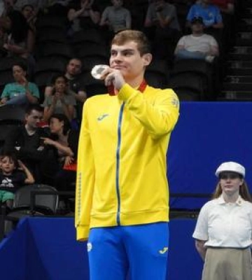 Паралімпієць з Полтавщини здобув чергову нагороду в Парижі