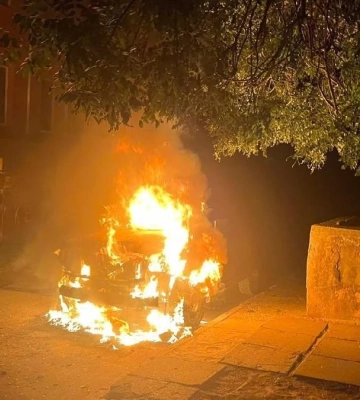 Затримали чотирьох людей на Херсонщині, які причетні до підпалу автівок військових ЗСУ 