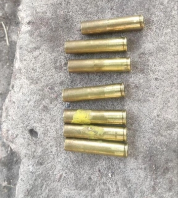 На дитячому майданчику у Києві жінка натрапила на пістолет з набоями (ФОТО)