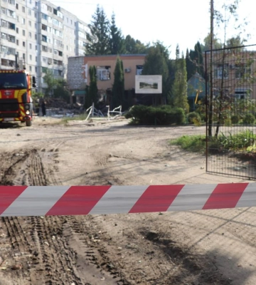 У Сумах після ракетного удару закрили 232 вибитих вікна