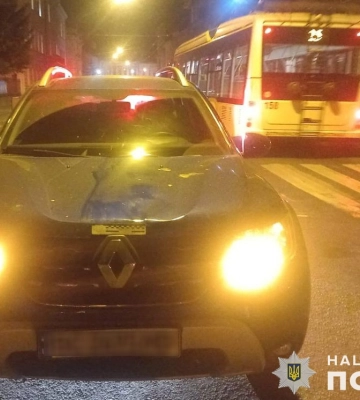 У Львові 82-річний водій «Renault» наїхав на пішохода