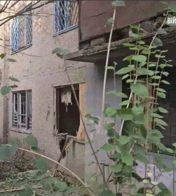 Рашисти обстріляли житлову забудову в Херсоні: тяжко поранено 14-річну дівчину. ВIДЕО