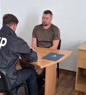 На Буковині правоохоронець допомагав ухилянтам потрапити за кордон