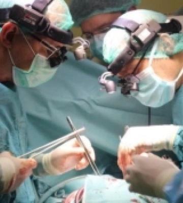 Волинські кардіохірурги вроджену ваду серця у 19-річної дівчини усунули без розрізу грудини