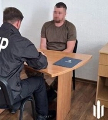 За 6,5 тис. євро допомагав чоловікам нелегально покинути Україну: Повідомлено про підозру правоохоронцю на Буковині, - ДБР. ФОТО