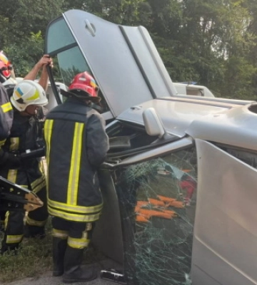 На Житомирщині зіткнулося три автівки, серед постраждалих - двоє дітей