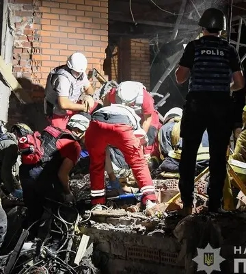 Ракетний удар по готелю в Запоріжжі: кількість постраждалих зросла до шести