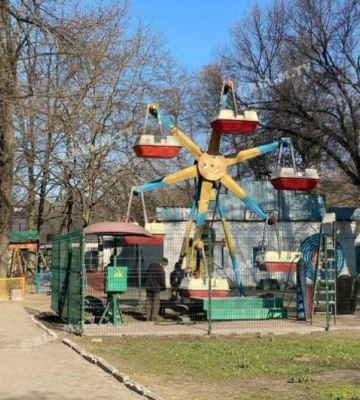 В Мелитополе оккупанты &quot;кинули&quot; на аттракционах посетителей парка 