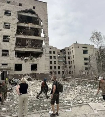 Удар рф по Полтаві: кількість загиблих зросла до 49, під завалами можуть бути ще 18 людей