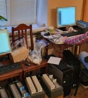 На Закарпатті правоохоронці викрили ботоферму, яка працювала на російську пропаганду