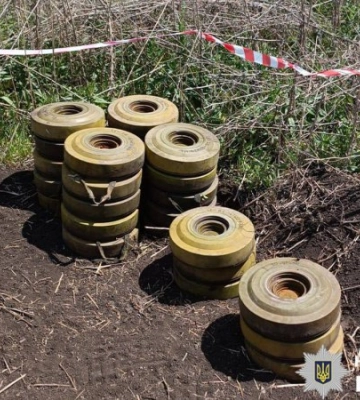 Одна зі львівських лікарень отримала коробку з предметами, схожими на протитанкові міни
