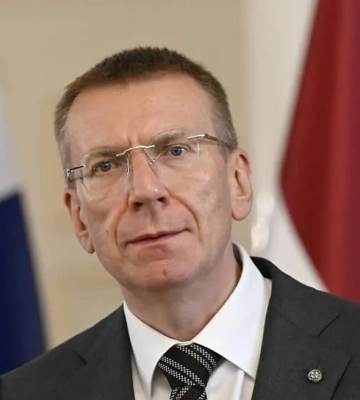 Президент Латвії закликає зняти для України обмеження на використання всіх видів зброї проти рф