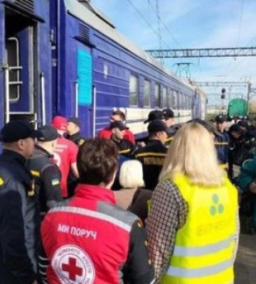 Посадку на евакуаційні потяги у Покровську скасували й перенесли у Павлоград