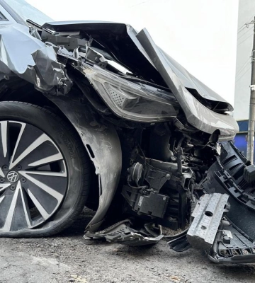 Травмувались водійка та її пасажирка: відомі деталі ДТП на Міцкевича у Рівному