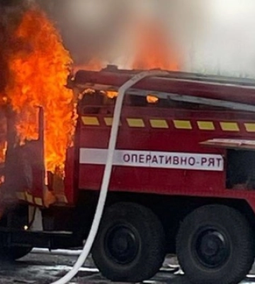 Внаслідок ворожого обстрілу на Дніпропетровщині постраждав рятувальник