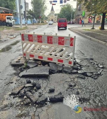 В Одесі проїзд автотранспорту відновлено на всіх магістралях