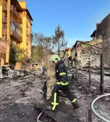У Львові внаслідок російської атаки згоріла машина та була пошкоджена квартира продюсера The New York Times Юрія Шивали